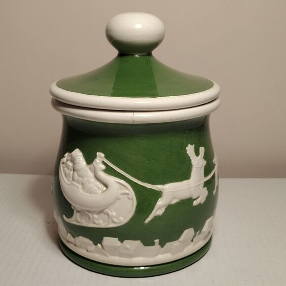 👍 Large Vintage 1975  Hand Crafted Ceramic Christmas Cookie Jar. 8x10". TS - Picture 1 of 6
